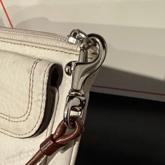 Coach Soho White Leather Wristlet with Brown Buckle Accent - Picture 6 of 9